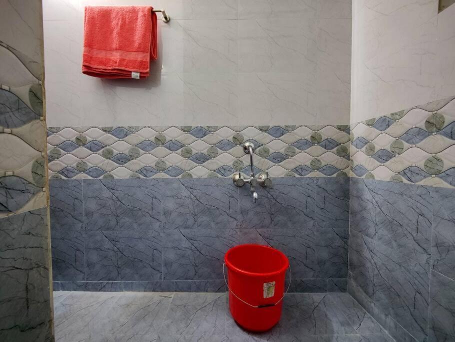 Comfy 2-Bedroom House In Sanjaynagar, Bengaluru Extérieur photo